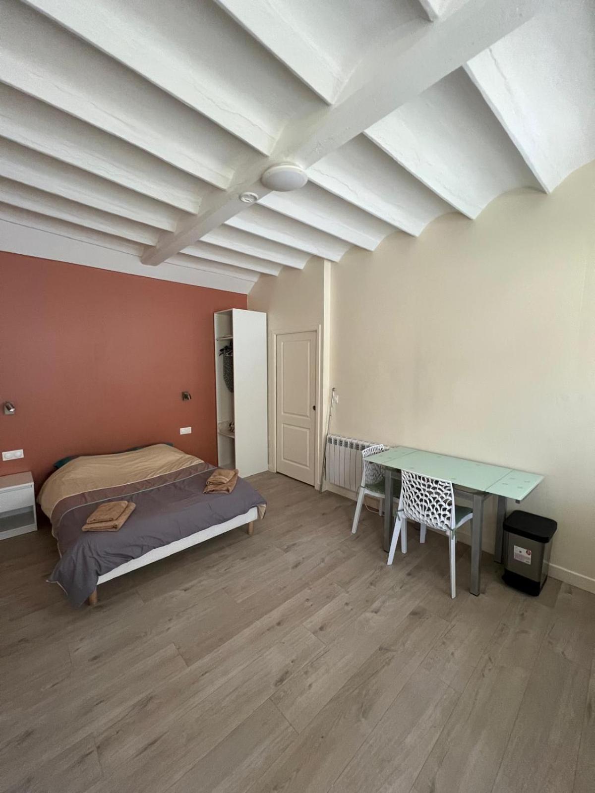 Aux Thermes Saint-Amand-les-Eaux Exterior foto